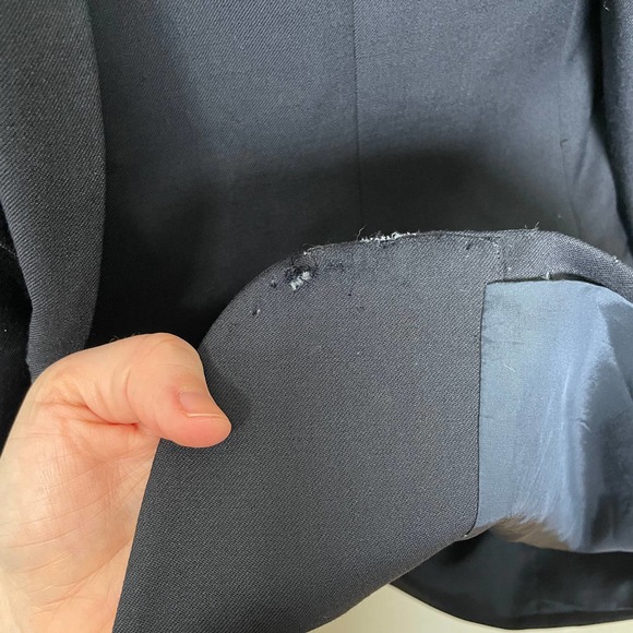 Valentino Two button Single Breast Navy Blue Wool Blazer 44 R - Picture 6 of 8